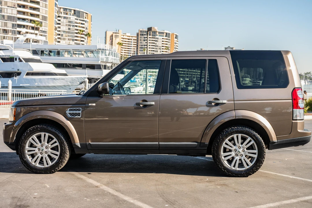2011 Land Rover Discovery 4th Gen - Image 3 of 31