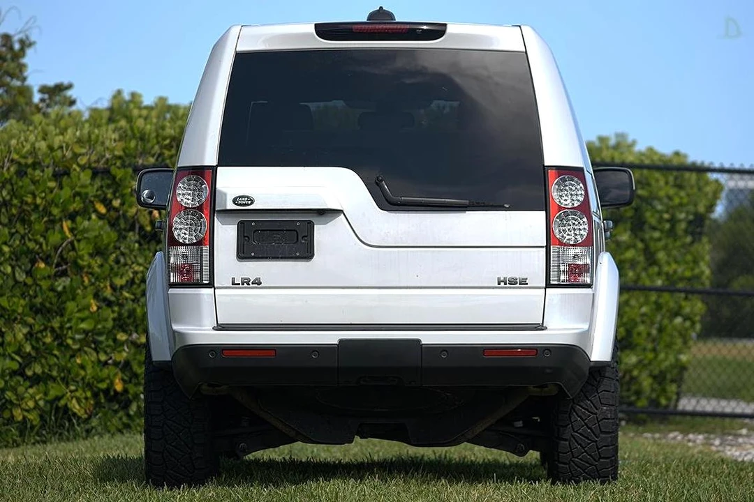 2011 Land Rover Discovery 4th Gen - Image 5 of 31