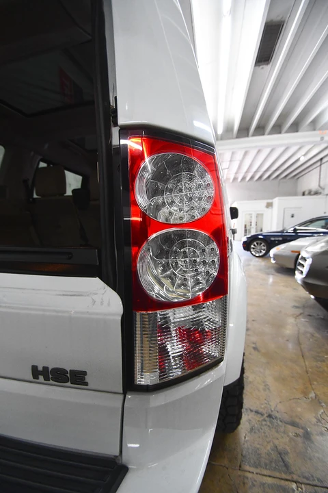 2011 Land Rover Discovery 4th Gen - Image 29 of 31