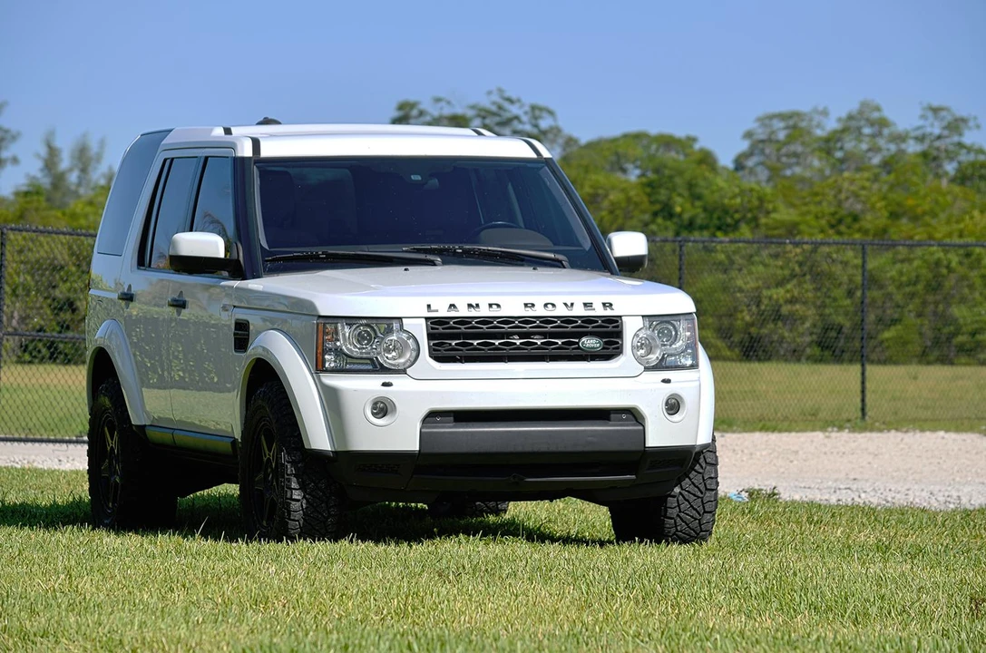 2011 Land Rover Discovery 4th Gen - Image 17 of 31