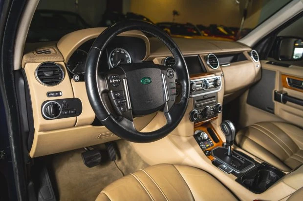 2011 Land Rover Discovery 4th Gen - Image 5 of 8