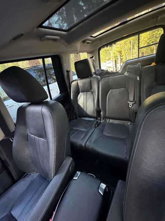 2011 Land Rover Discovery 4th Gen - Image 11 of 19