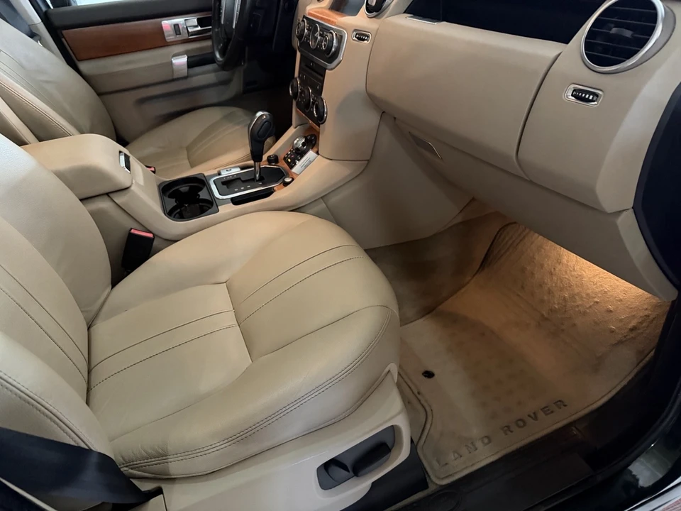 2011 Land Rover Discovery 4th Gen - Image 6 of 10