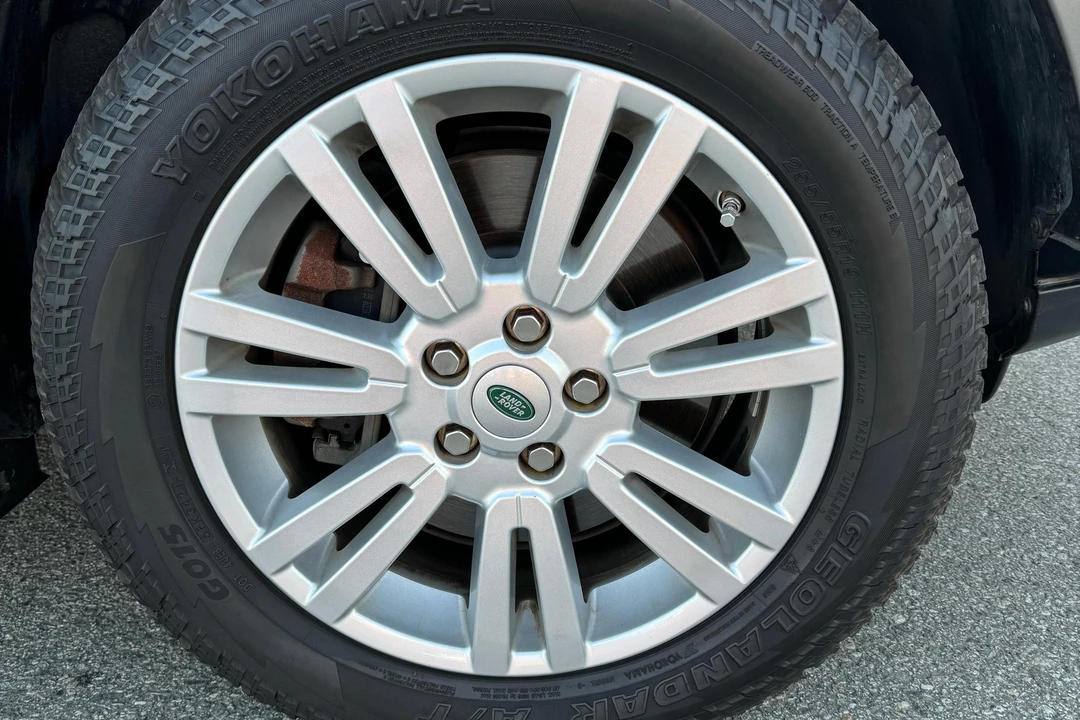2011 Land Rover Discovery 4th Gen - Image 29 of 31