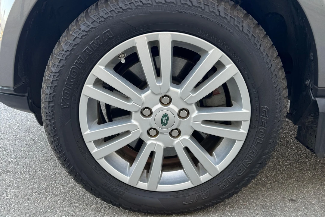 2011 Land Rover Discovery 4th Gen - Image 26 of 31