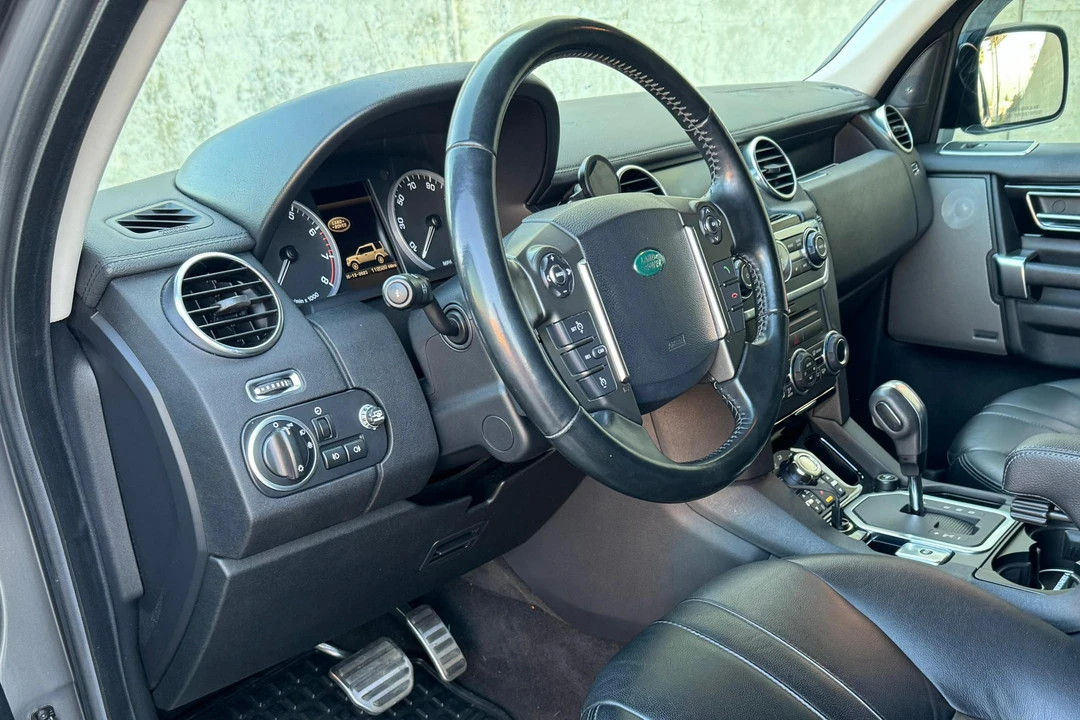 2011 Land Rover Discovery 4th Gen - Image 30 of 31