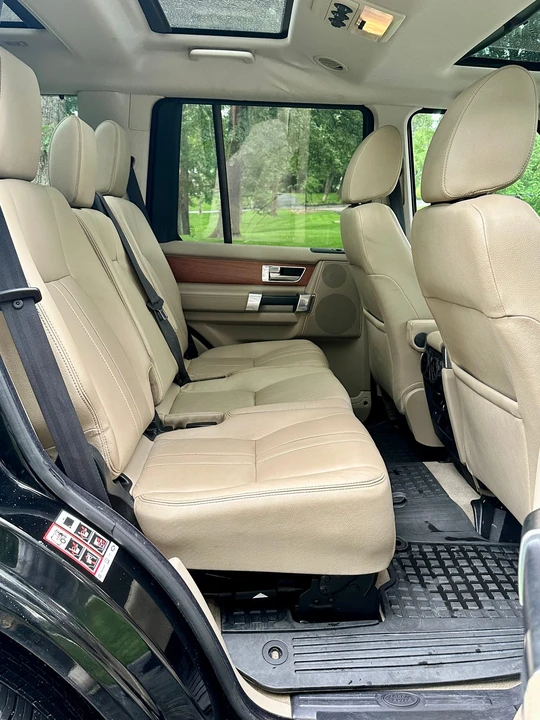 2011 Land Rover Discovery 4th Gen - Image 28 of 31