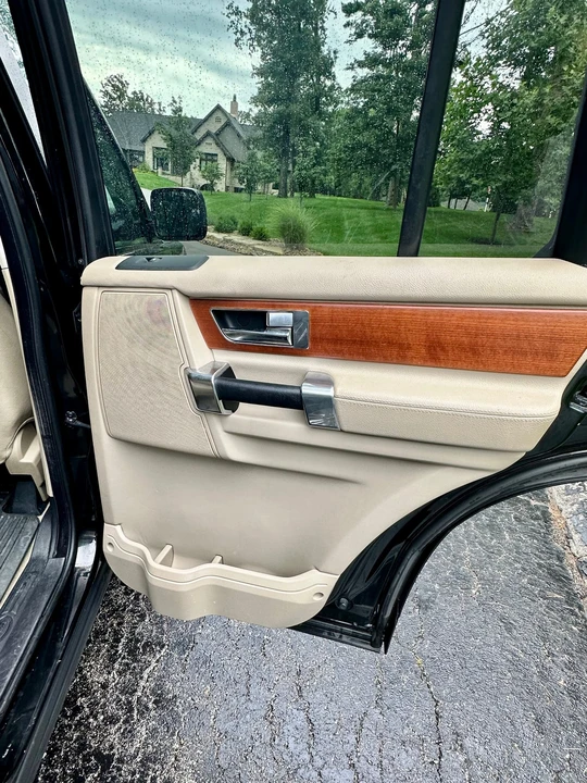 2011 Land Rover Discovery 4th Gen - Image 30 of 31