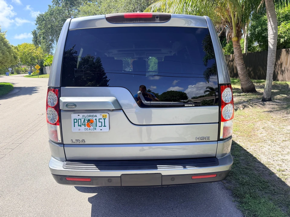 2011 Land Rover Discovery 4th Gen - Image 12 of 31