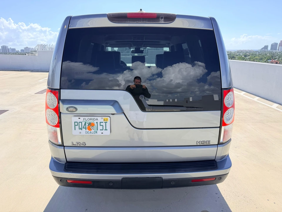 2011 Land Rover Discovery 4th Gen - Image 24 of 31