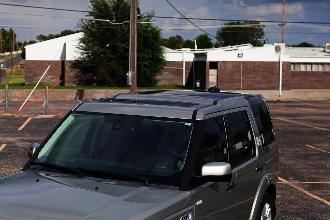 2011 Land Rover Discovery 4th Gen - Image 18 of 31