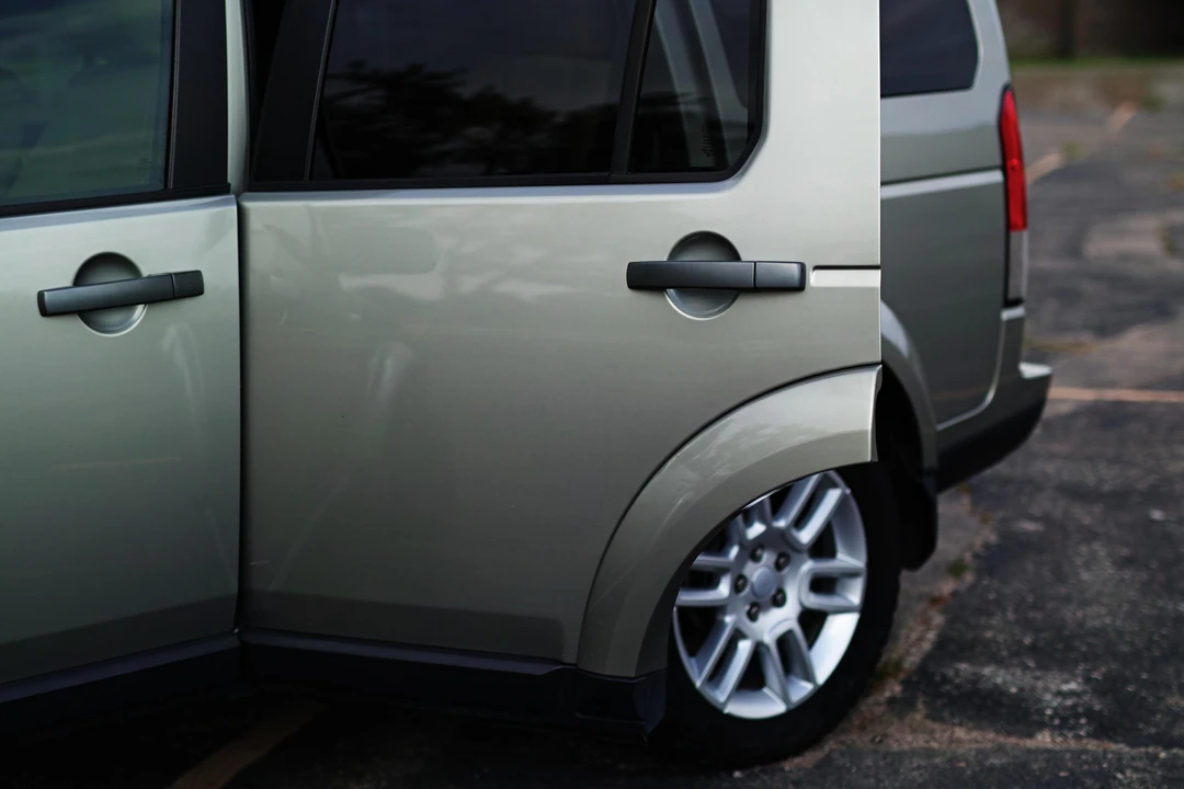 2011 Land Rover Discovery 4th Gen - Image 13 of 31
