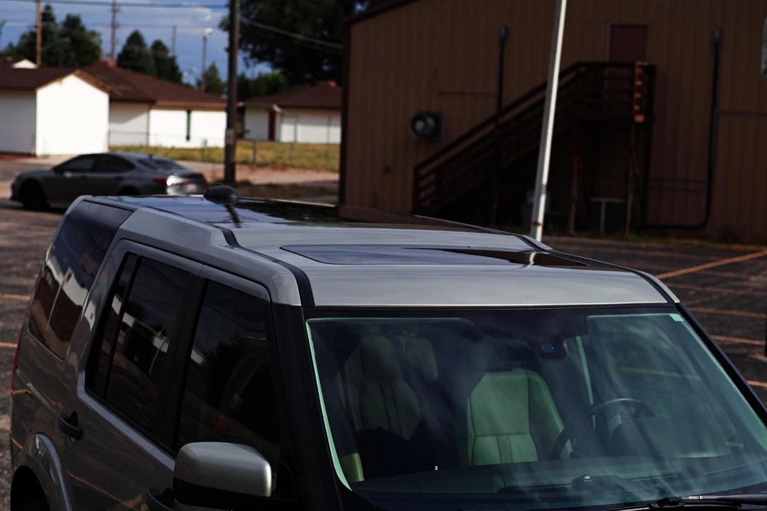 2011 Land Rover Discovery 4th Gen - Image 17 of 31