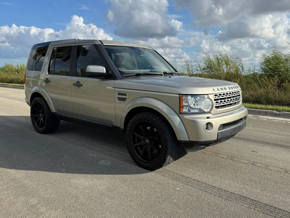 2011 Land Rover Discovery 4th Gen - Image 16 of 31