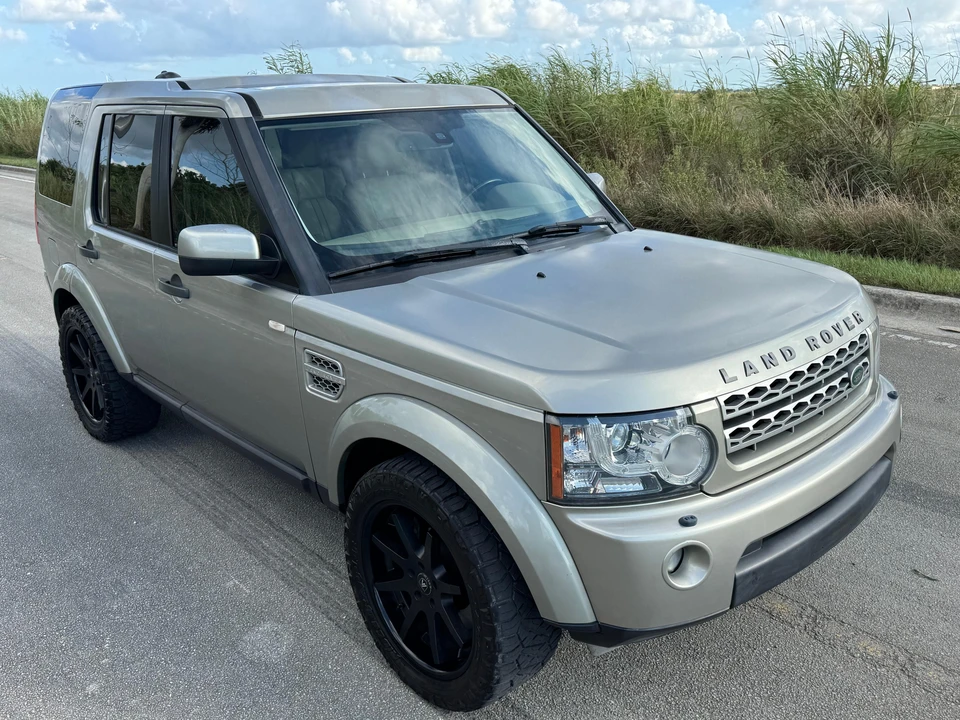 2011 Land Rover Discovery 4th Gen - Image 17 of 31