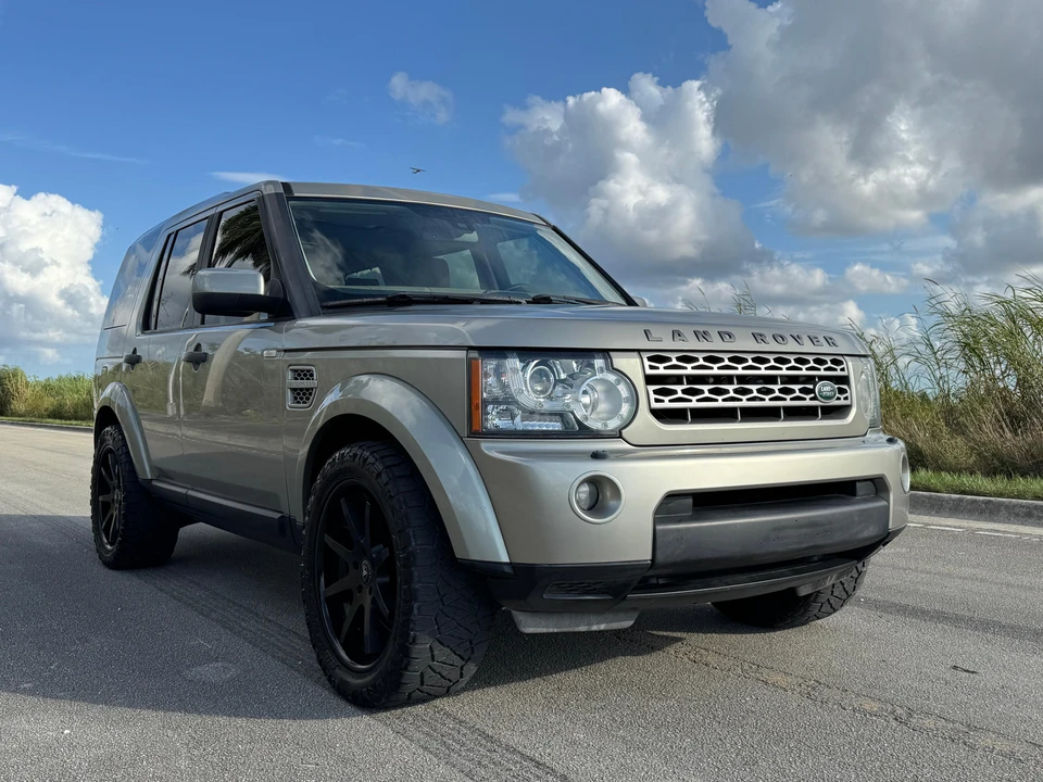 2011 Land Rover Discovery 4th Gen - Image 19 of 31