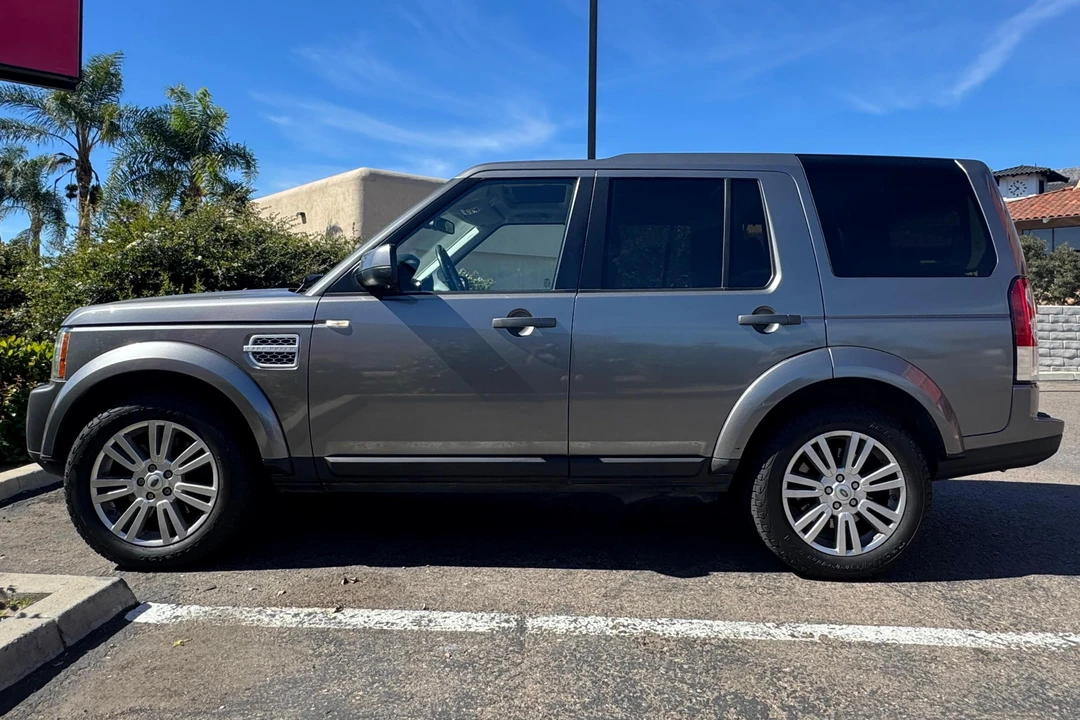 2011 Land Rover Discovery 4th Gen - Image 3 of 31