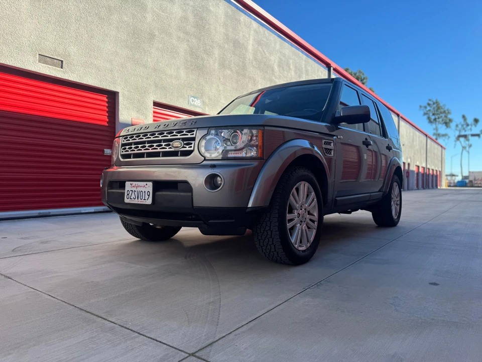 2011 Land Rover Discovery 4th Gen - Image 10 of 31