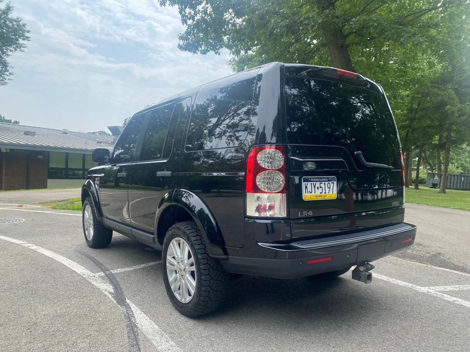 2011 Land Rover Discovery 4th Gen - Image 11 of 31