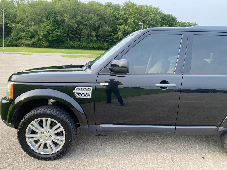 2011 Land Rover Discovery 4th Gen - Image 17 of 31