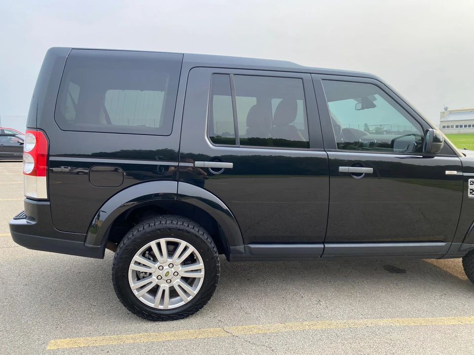 2011 Land Rover Discovery 4th Gen - Image 19 of 31
