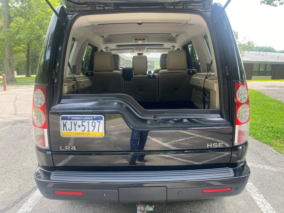 2011 Land Rover Discovery 4th Gen - Image 26 of 31