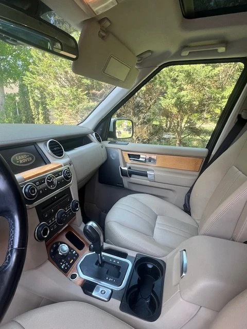 2011 Land Rover Discovery 4th Gen - Image 5 of 8