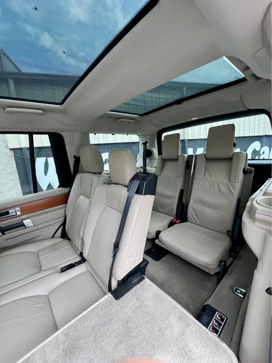 2011 Land Rover Discovery 4th Gen - Image 12 of 16