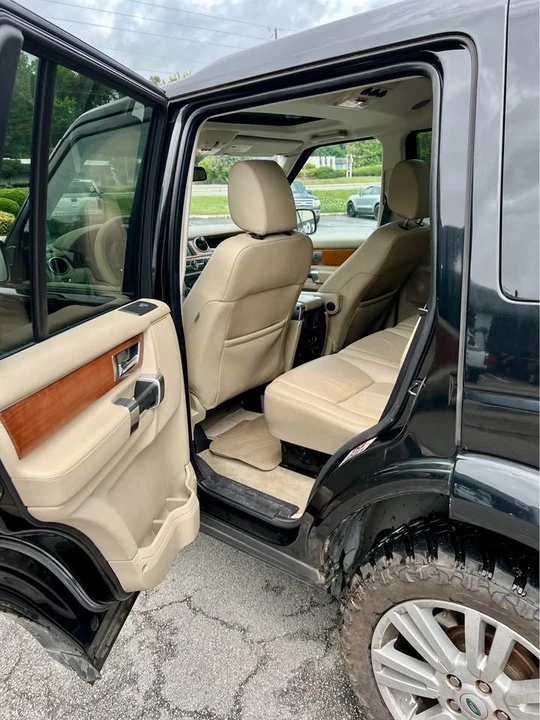 2011 Land Rover Discovery 4th Gen - Image 8 of 16
