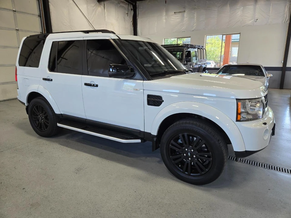 2011 Land Rover Discovery 4th Gen - Image 3 of 18