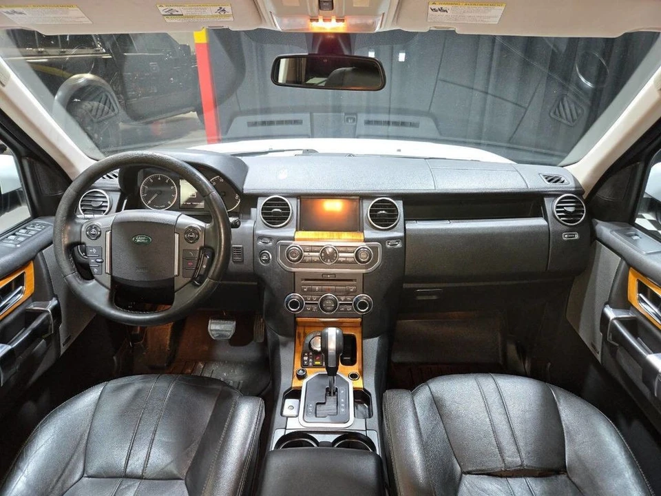 2011 Land Rover Discovery 4th Gen - Image 9 of 12