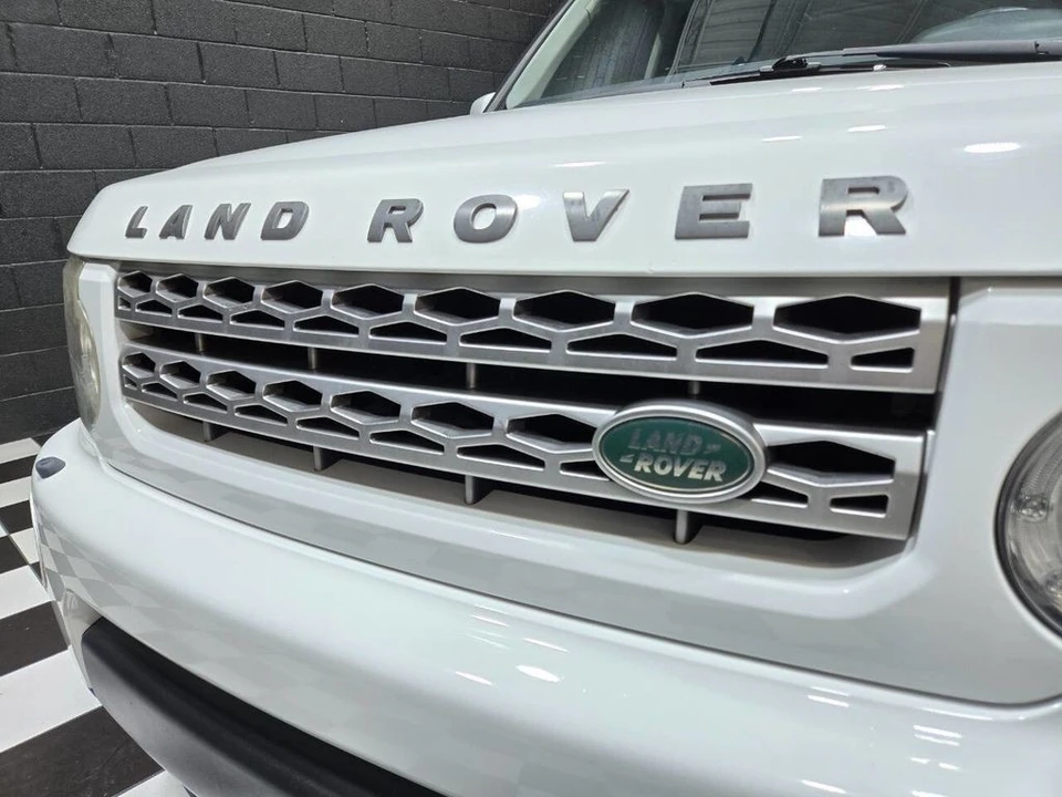 2011 Land Rover Discovery 4th Gen - Image 8 of 12