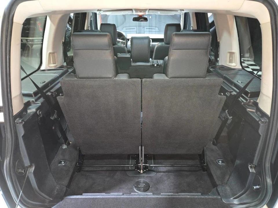 2011 Land Rover Discovery 4th Gen - Image 11 of 12