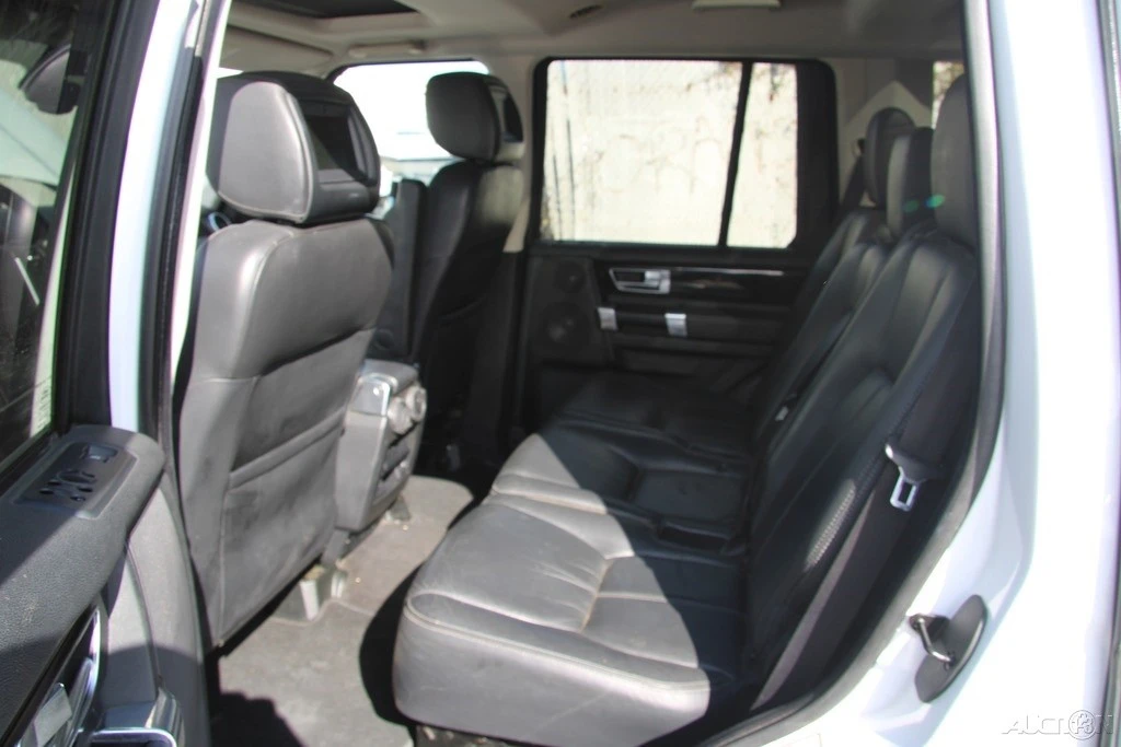 2011 Land Rover Discovery 4th Gen - Image 20 of 21