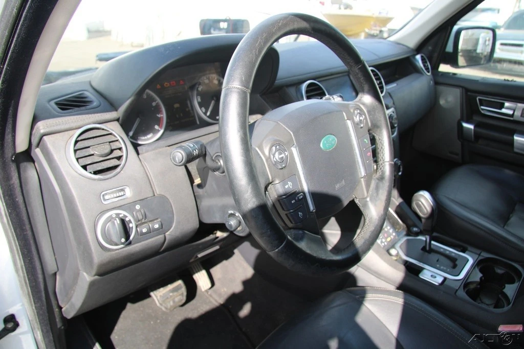2011 Land Rover Discovery 4th Gen - Image 13 of 21
