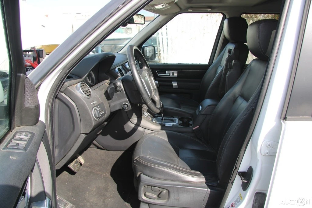 2011 Land Rover Discovery 4th Gen - Image 12 of 21