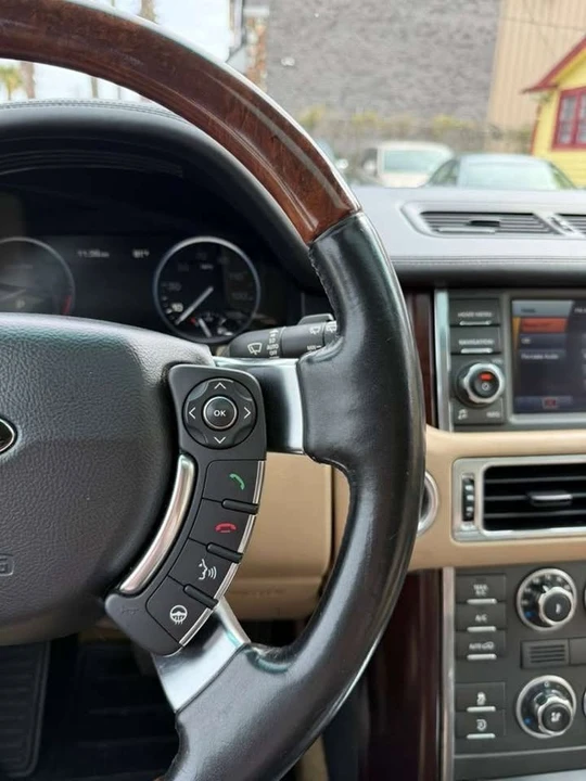 2011 Land Rover Range Rover L322 - Image 14 of 20