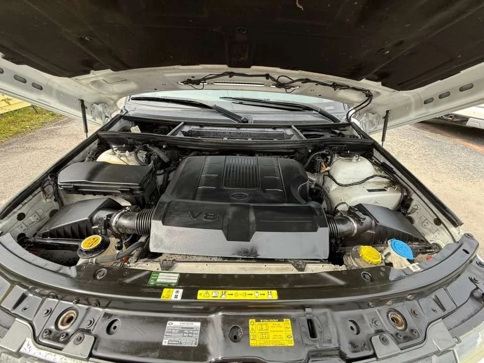 2011 Land Rover Range Rover L322 - Image 10 of 20