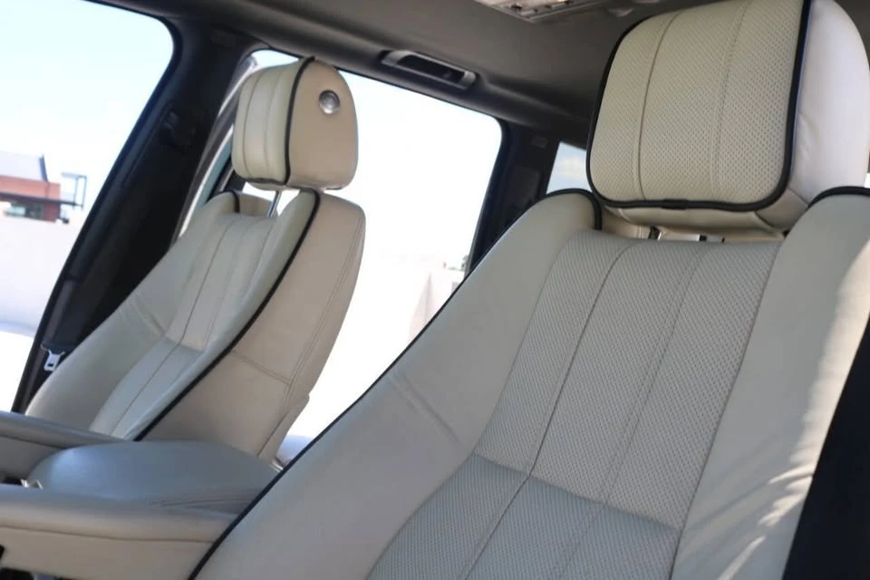2011 Land Rover Range Rover L322 - Image 10 of 15