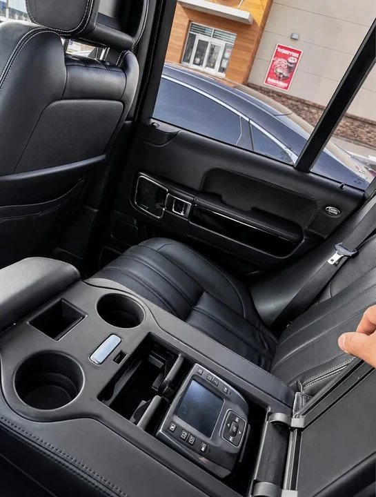 2011 Land Rover Range Rover L322 - Image 4 of 6