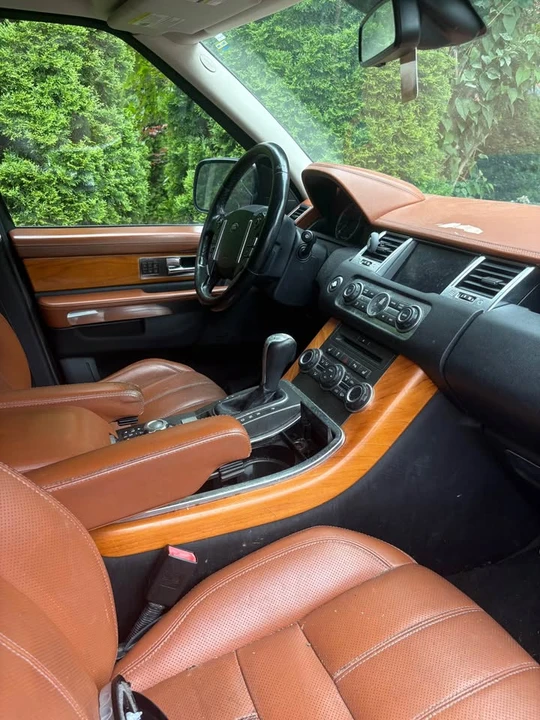 2011 Land Rover Range Rover L322 - Image 3 of 5