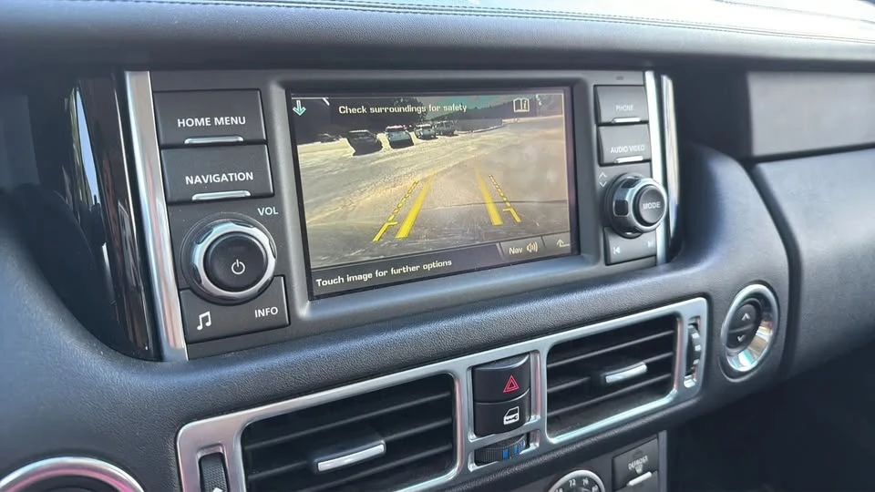 2011 Land Rover Range Rover L322 - Image 17 of 19