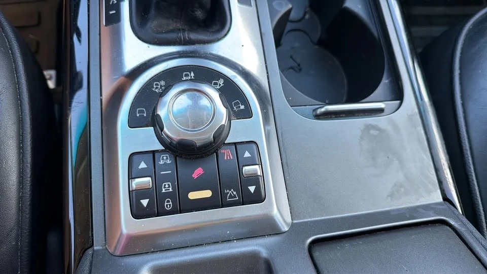 2011 Land Rover Range Rover L322 - Image 19 of 19