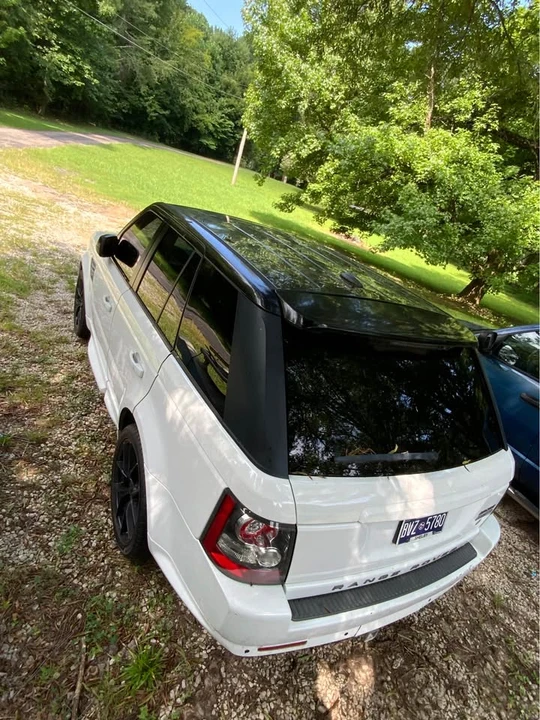 2011 Land Rover Range Rover L322 - Image 2 of 8