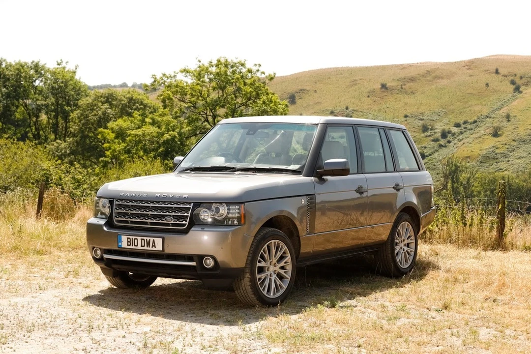 2011 Land Rover Range Rover L322 - Image 5 of 30