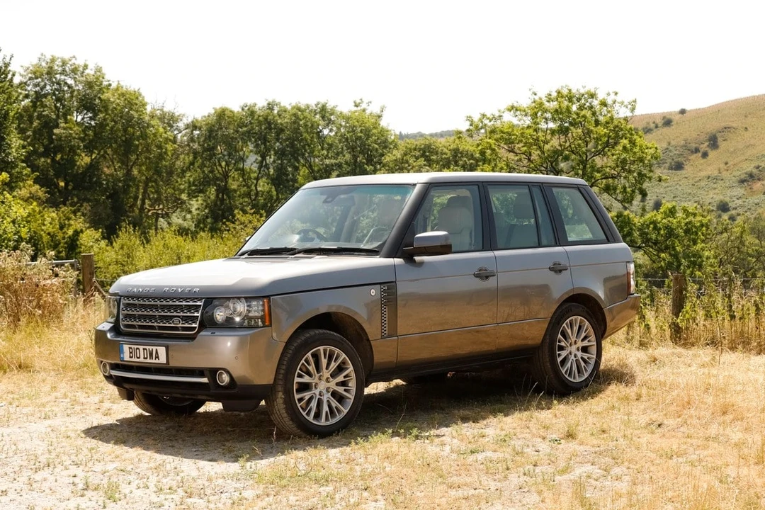2011 Land Rover Range Rover L322 - Image 6 of 30