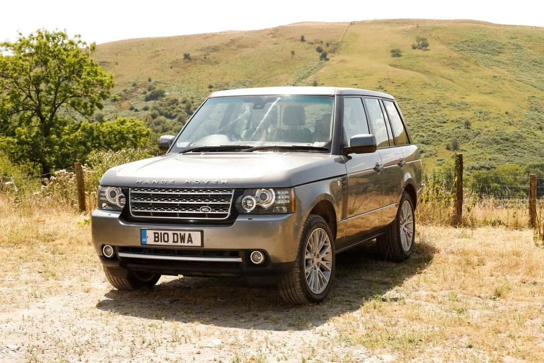 2011 Land Rover Range Rover L322 - Image 8 of 30