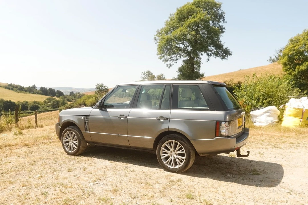 2011 Land Rover Range Rover L322 - Image 15 of 30