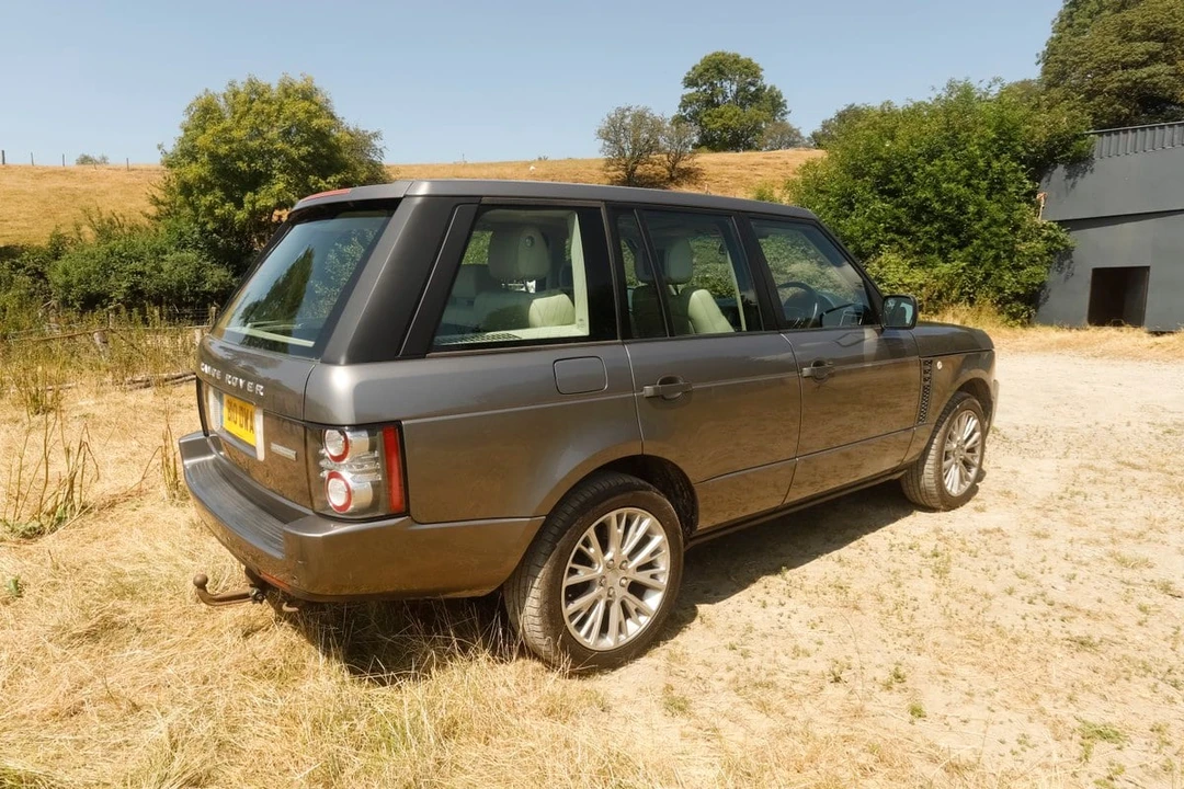 2011 Land Rover Range Rover L322 - Image 26 of 30