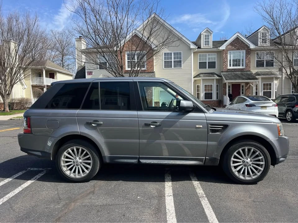 2011 Land Rover Range Rover L322 - Image 4 of 14
